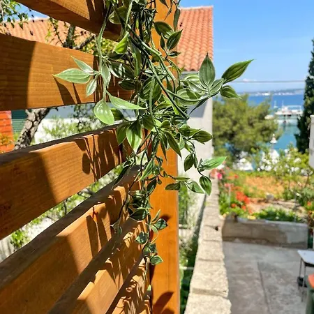 Apartman S M4 With The View Kali Exterior photo