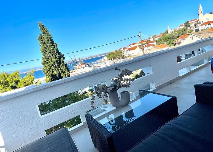 Apartman S M4 With The View